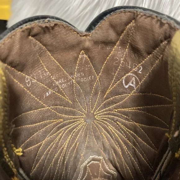 SOLD ❌Vintage ACME - Cowboy Boots Brown Leather w Gold Design Narrow Cowgirl - Picture 10 of 13